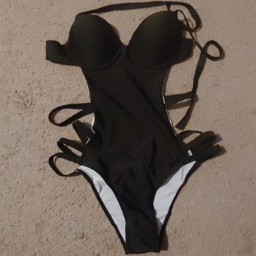 Bathing suit